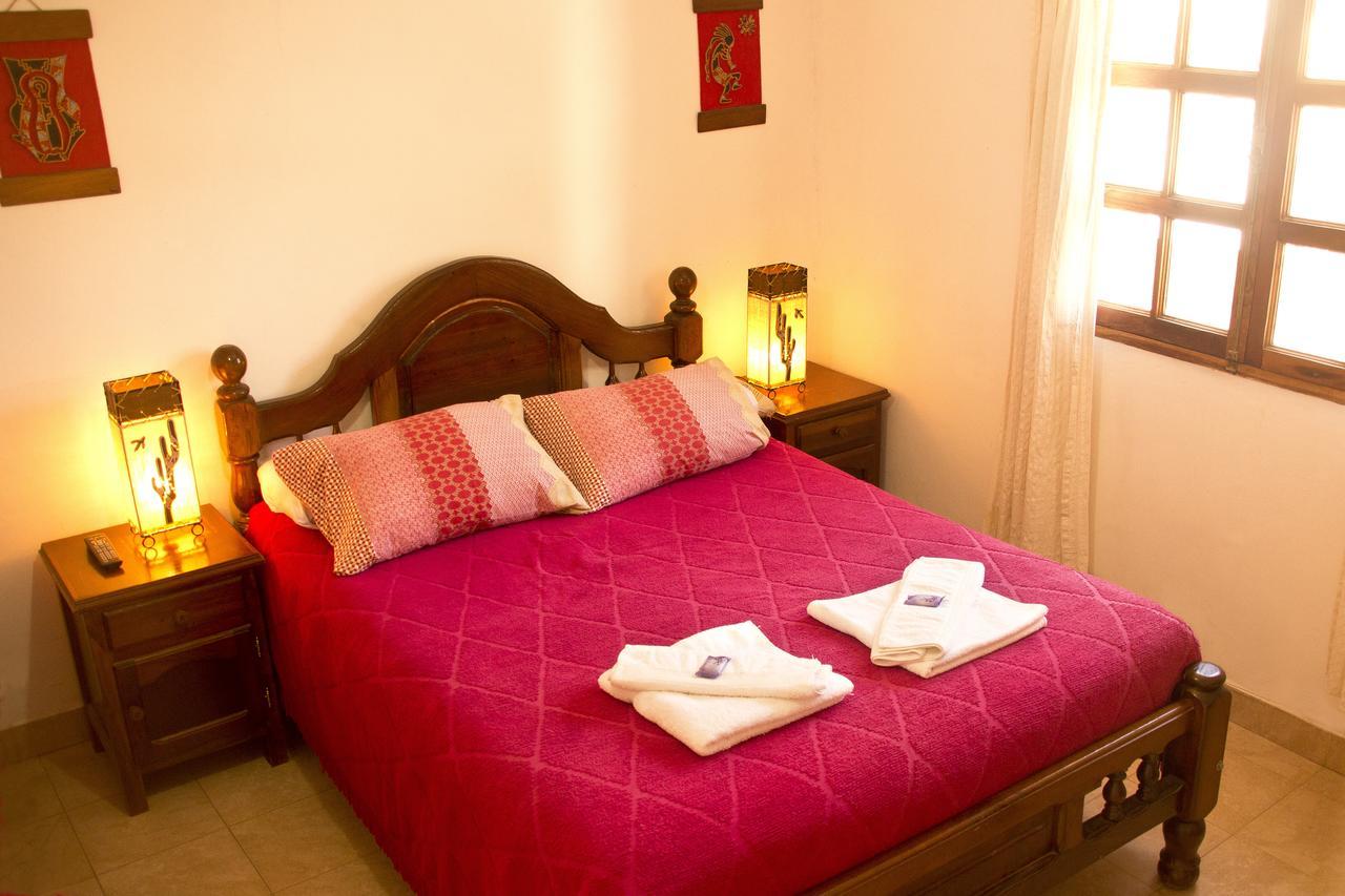 Iruya Hostal Tacacho Екстер'єр фото